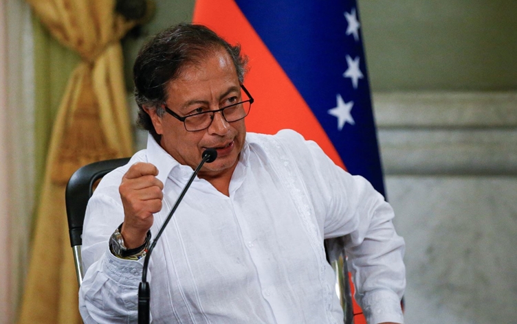 Petro'dan Trump'a 'silahlı' rest: Gerilla savaşını bilirim!