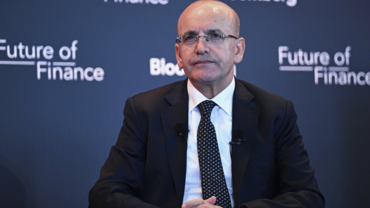 Şimşek'ten yeni yıl tablosu: büyüme güçlenecek, enflasyon gerileyecek