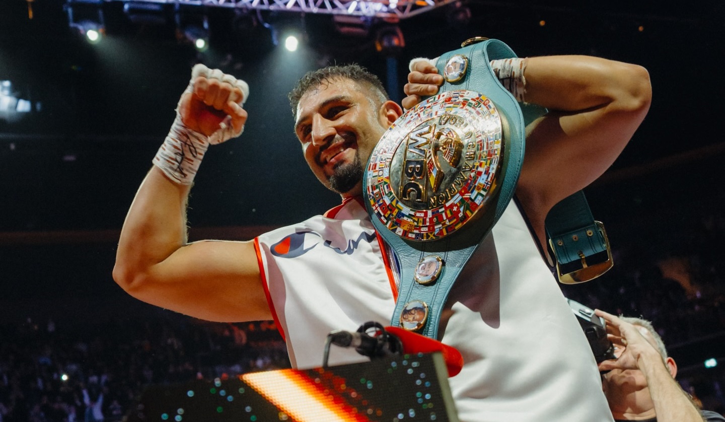 Kürt Boksör Agit Kabayel'den Tarihi Zafer