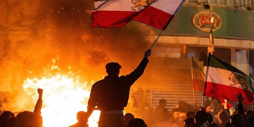 İran’da Protesto ve Türkiye’nin Politikası