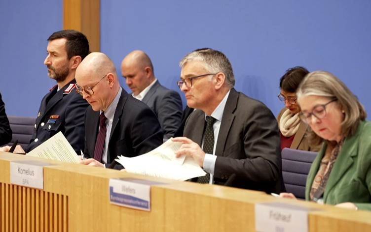 Almanya’dan Suriye’deki yeni yönetime Kürt şartı: ‘Performansınızı azınlık haklarına göre ölçeceğiz’