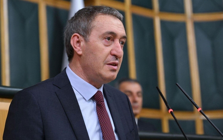 Tuncer Bakirhan: Di pêvajoyê de qutbûn û krîza baweriyê heye