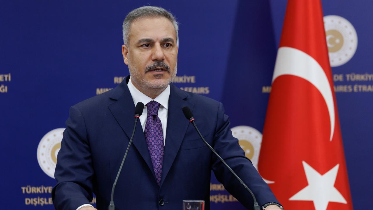 Fidan: Gazze'ye ilk etapta 20 bin konteyner gönderme girişimimiz var