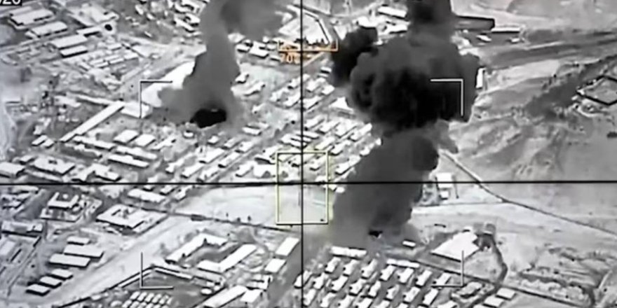 Pakistan, Afganistan'a savaş ilan etti