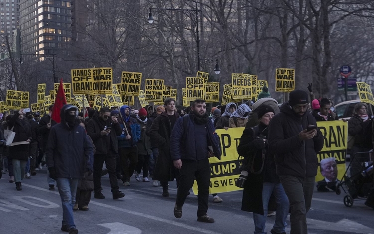 ABD ve İsrail’in İran’a saldırıları dünyanın farklı ülkelerinde protesto edildi