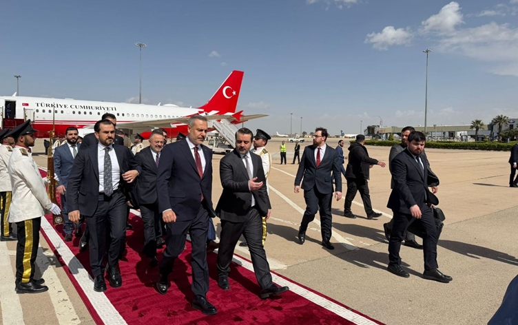 Dışişleri Bakanı Suriye'de: Zelenskiy-Şara-Fidan üçlü görüşmesi olacak