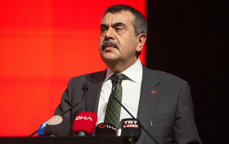 Bakan Tekin duyurdu: Okullarda güvenlik önlemleri güncelleniyor
