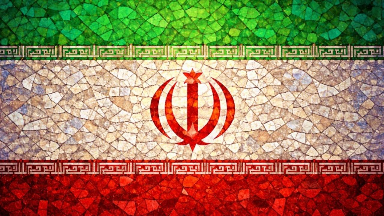 İran'da tüm okullar uzaktan eğitime geçiyor