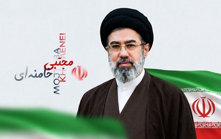 İran lideri Hamaney: İran donanması düşmanlarına yeni yenilgilerin acısını tattırmaya hazır