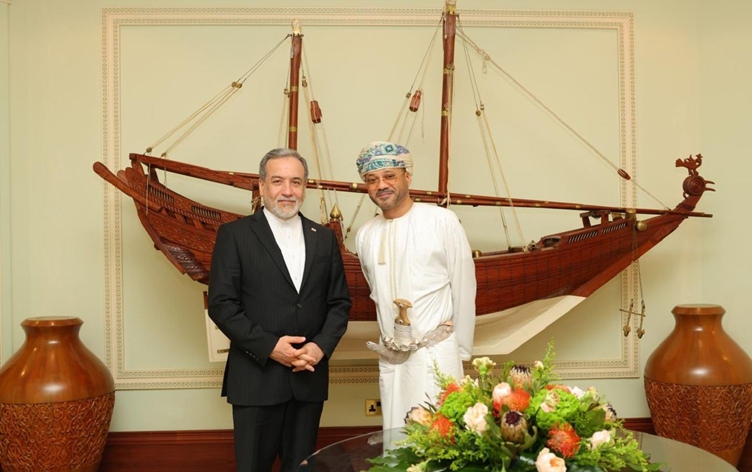 Umman ve İran Dışişleri Bakanları Hürmüz Boğazı’nı görüştü
