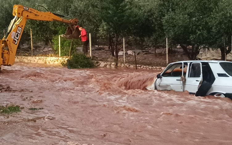 Adana Kozan’da sel felaketi: 1 kişi hayatını kaybetti