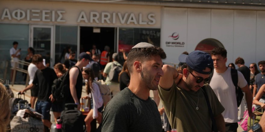 İşgal altındaki Filistini terk ederek göç eden siyonist teröristlerin sayısı giderek artıyor