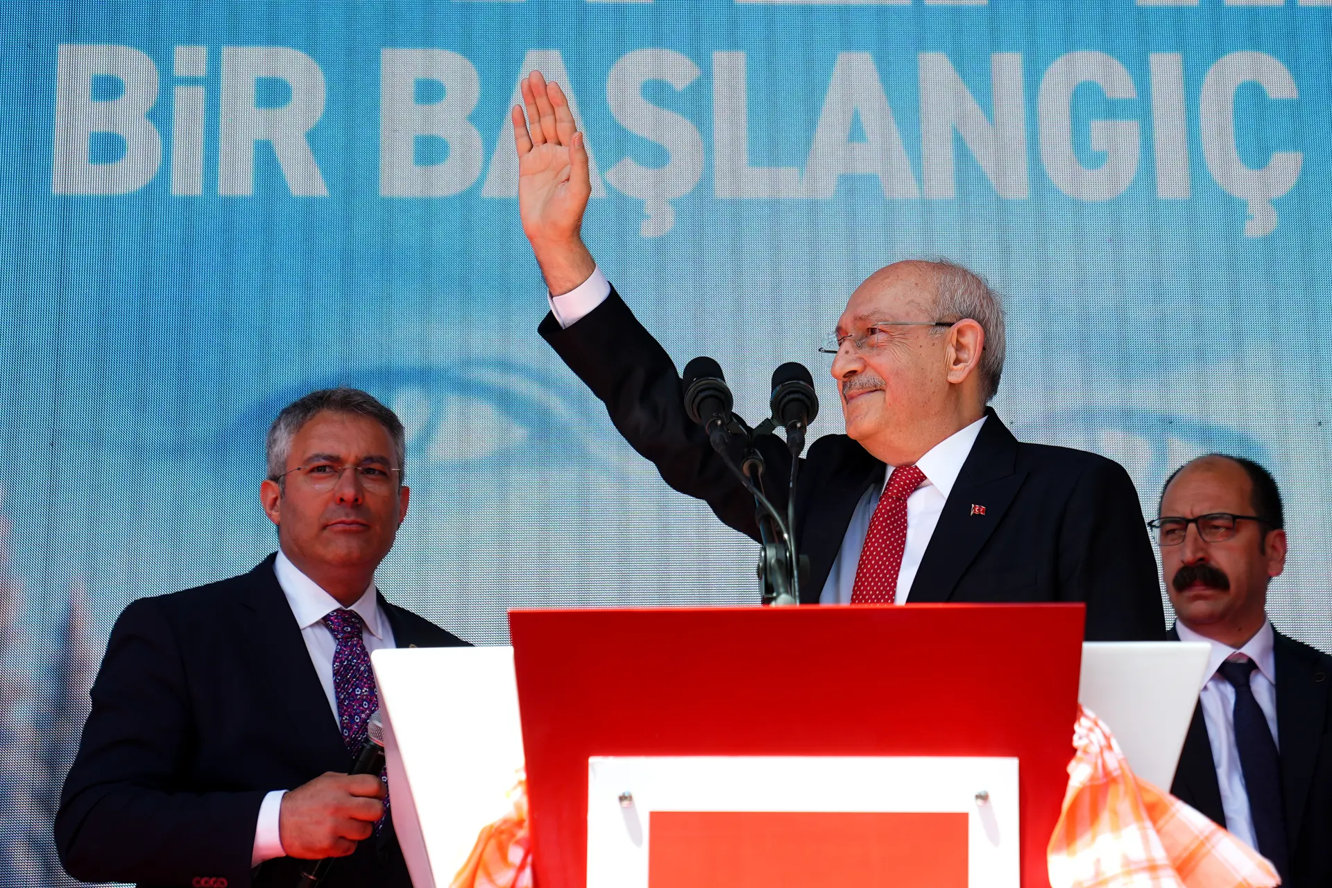 Kılıçdaroğlu TBMM’ye gitmekten vazgeçti: Grup toplantısını CHP Genel Merkezi’nde yapacak