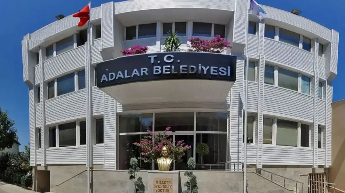 Adalar Belediyesi'ne 'rüşvet' soruşturması: 35 tutuklama