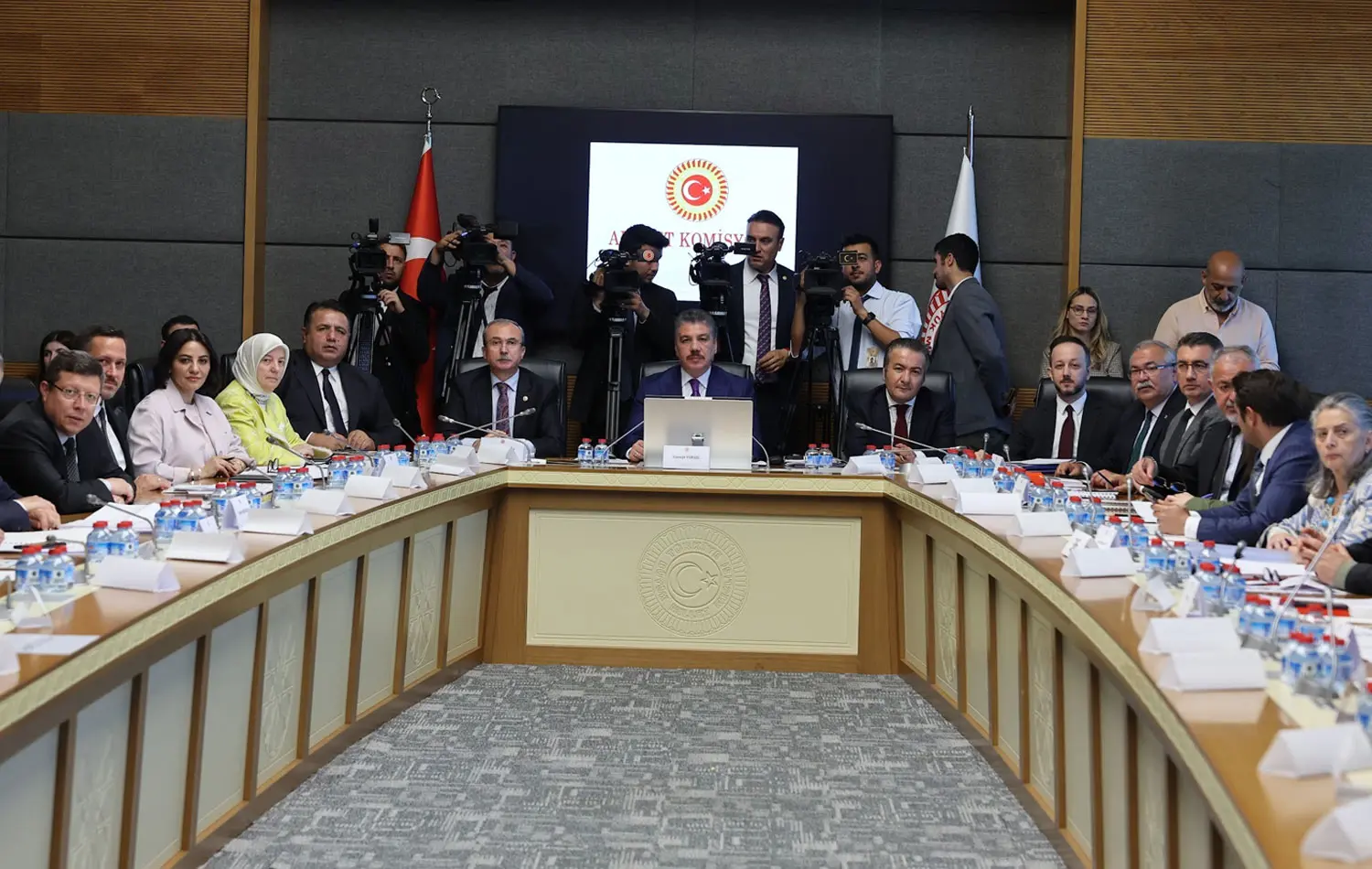 12. Yargı Paketi komisyondan geçti: İBAN düzenlemesi eklendi