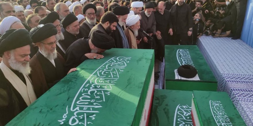 Seyyid Ali Hamaney'in cenaze töreni Kum'da devam etti