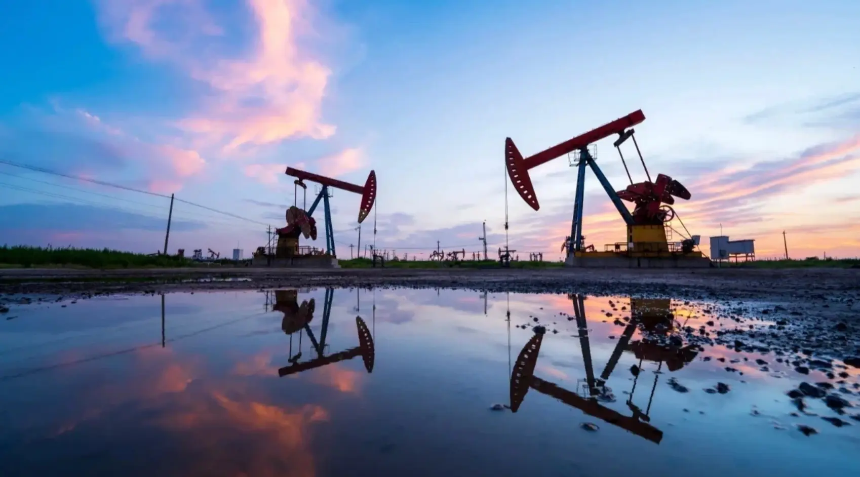 Petrol fiyatları haftaya sert yükselişle başladı: Brent petrol 79 doların üzerine çıktı