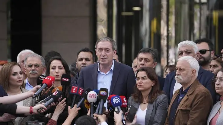 DEM Parti siyasi partiler turuna çıkıyor