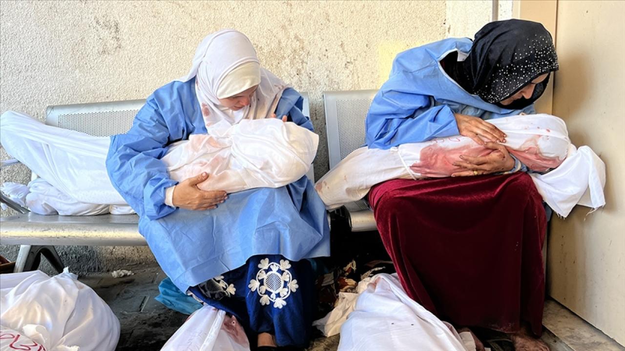 Soykırımcı İsrail'in Gazze'deki saldırıları 300 günde en az 300 çocuğu şehit etti
