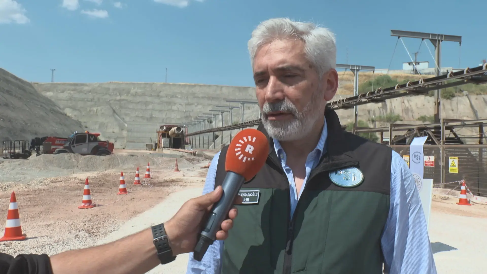 Ensarîoglu: Yasaya nû dê aştiyê bîne Rojhilata Navîn