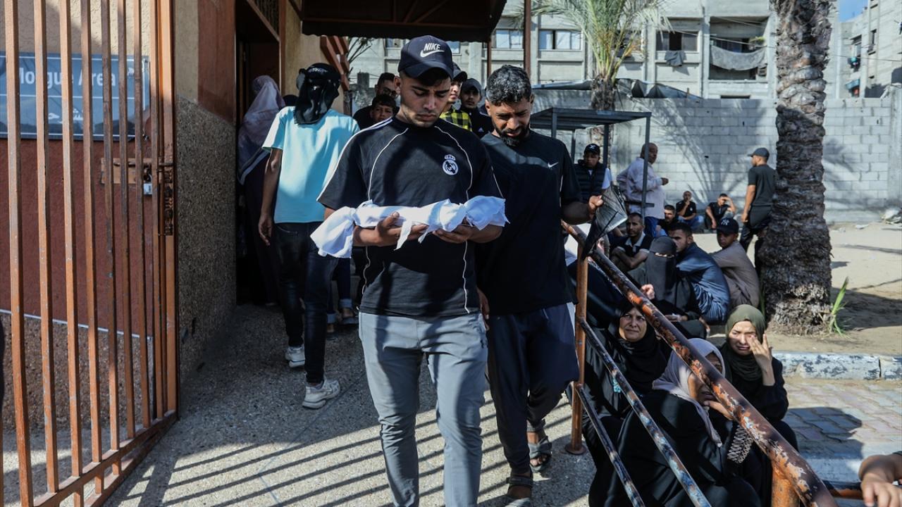 Katil İsrail'in Gazze'ye saldırılarında şehit sayısı 73 bin 462'ye yükseldi