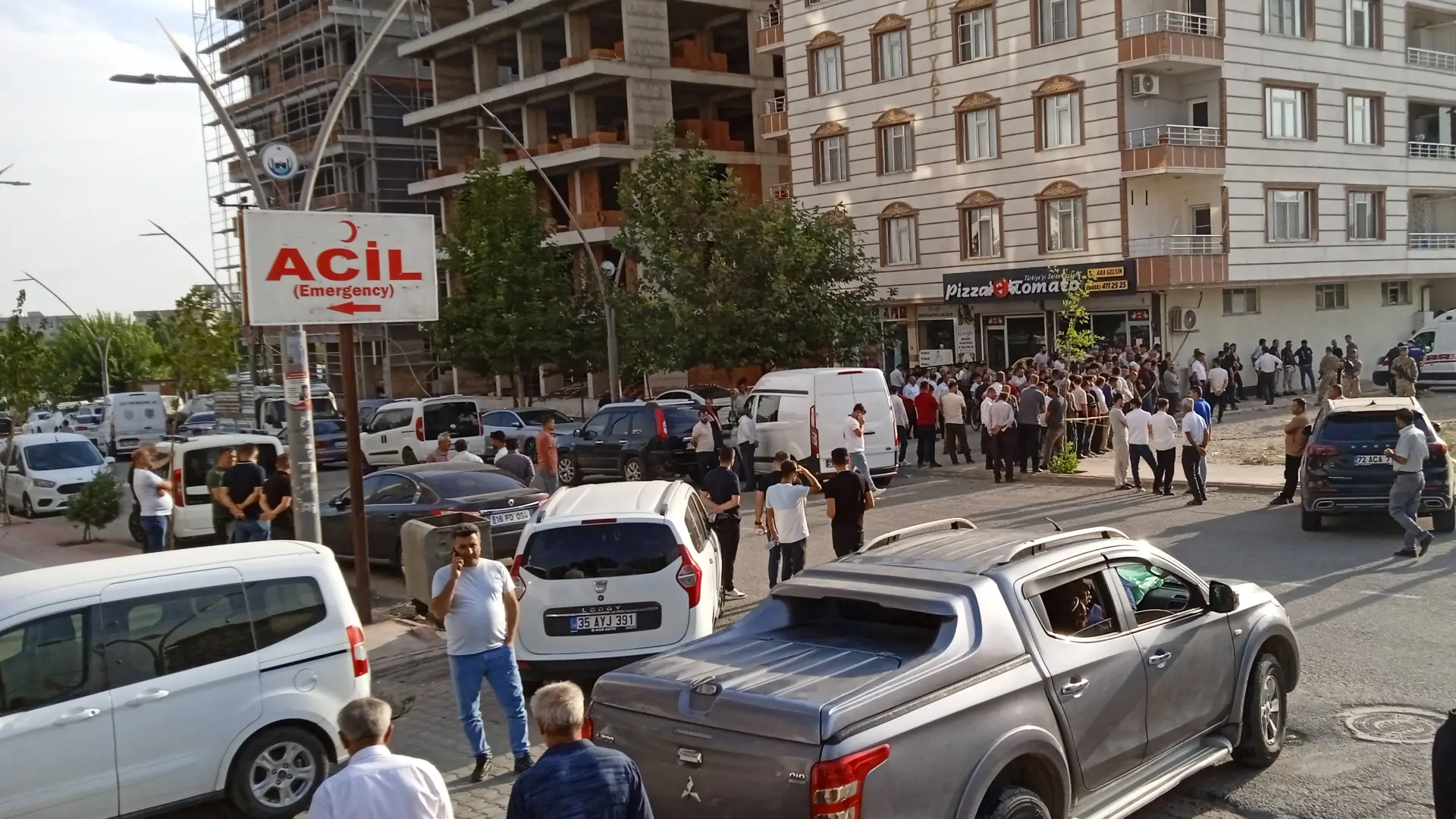 Batman’da aile katliamı: Eşini ve iki çocuğunu öldürdükten sonra intihar etti