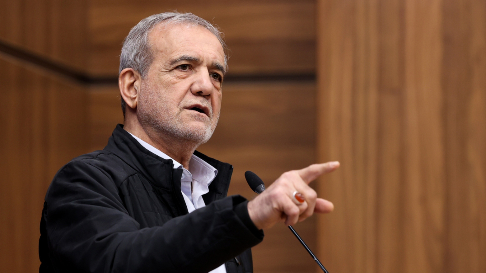 Pezeşkiyan: Savaş istemiyoruz ve zorbalığa boyun eğmeyeceğiz
