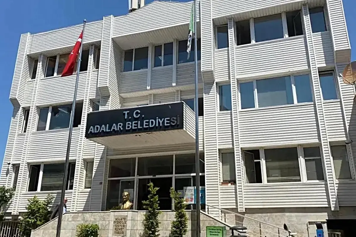 Adalar belediyesi AK Parti'ye geçti