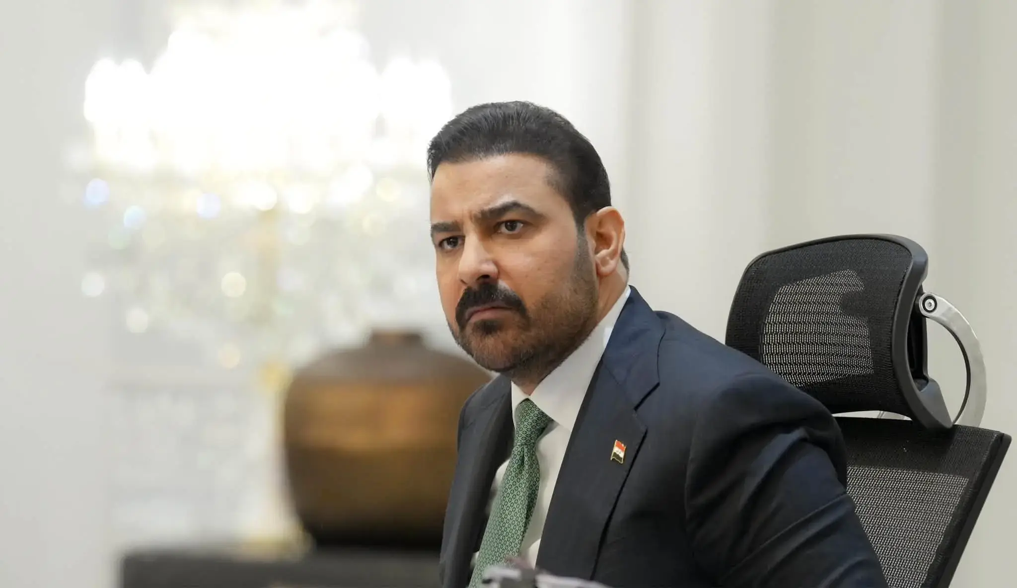 Irak Başbakanı Zeydi, 69 danışmanının sözleşmesini feshetti