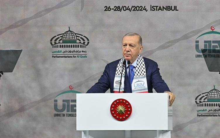 Erdoğan: İsrail'le artık ilişkilerimizi kestik kesiyoruz
