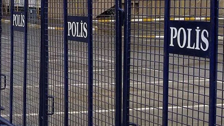 Diyarbakır ve Van’da gösteri ve eylem yasağı uzatıldı