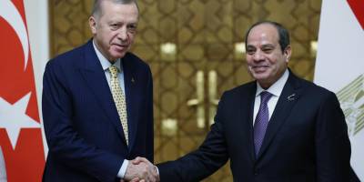 Sisi Ankara'ya geliyor