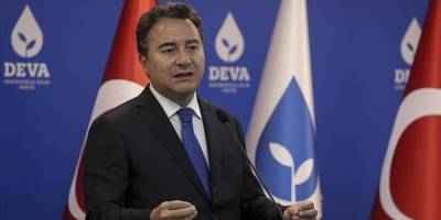 Babacan: Gelecek Partisi'yle birleşme için görüşme trafiğimiz var