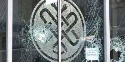 Yenidoğan çetesine çalışan hastane taşlandı