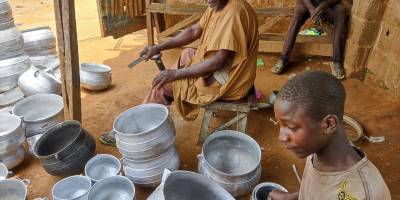 Nijerya'da 129 milyon kişi yoksulluk içinde yaşıyor