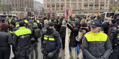 Hollanda'da Filistin destekçilerine sert polis müdahalesi