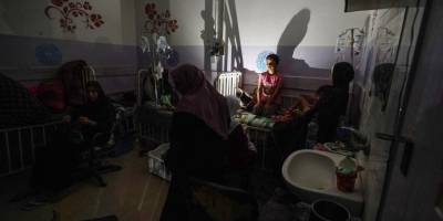 Gazze 14 aydır karanlıkta: Elektriksizlik hayatı durma noktasına getirdi