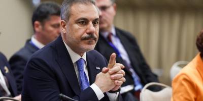 "Türkiye'nin yönetimi ele geçirdiğini söylemek ciddi bir hata olur"