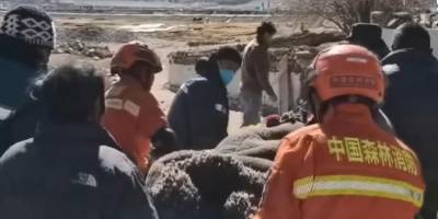 Çin'deki depremde ölü sayısı 126 oldu