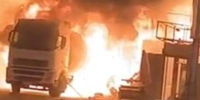 Yemen'de akaryakıt istasyonunda patlama: 15 ölü