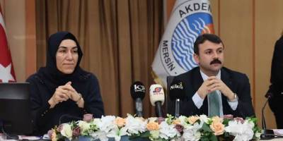 Akdeniz Belediyesi eş başkanları tutuklandı