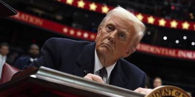 Trump, Husileri yeniden 'yabancı terör örgütü' olarak tanımladığını duyurdu