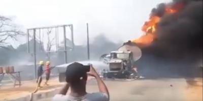 Nijerya'da akaryakıt tankeri patladı: 15 ölü