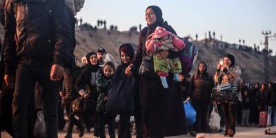 BM: İsrail'in zorla yerinden ettiği 376 binden fazla Filistinli Gazze'nin kuzeyine döndü