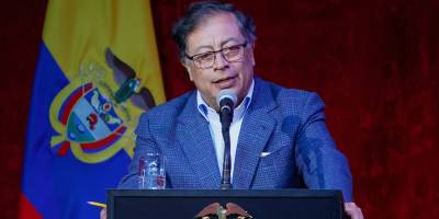 Kolombiya Cumhurbaşkanı Petro tüm bakanların istifasını istedi