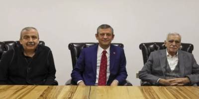 Özgür Özel Ahmet Türk’ü ziyaret etti