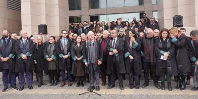 İstanbul Barosu'na 'terör' fezlekesi