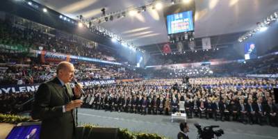 AK Parti'nin yeni MKYK'sında yer alan 75 isim belli oldu