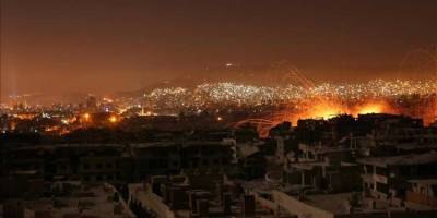 Siyonist teröristler, Suriye'ye peş peşe hava saldırısı düzenledi