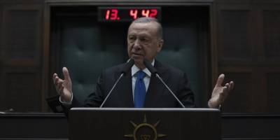 "Heybedeki büyük turplar daha dökülmedi"